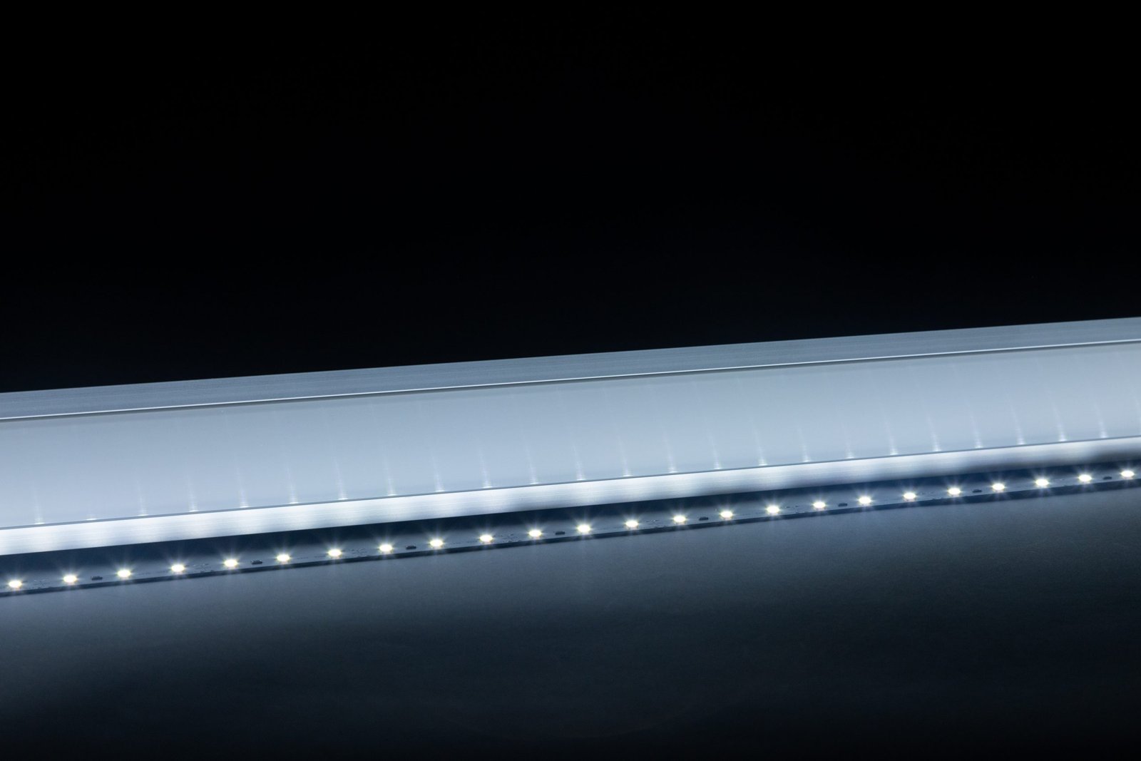 Connecta LED Traka - Слика 8